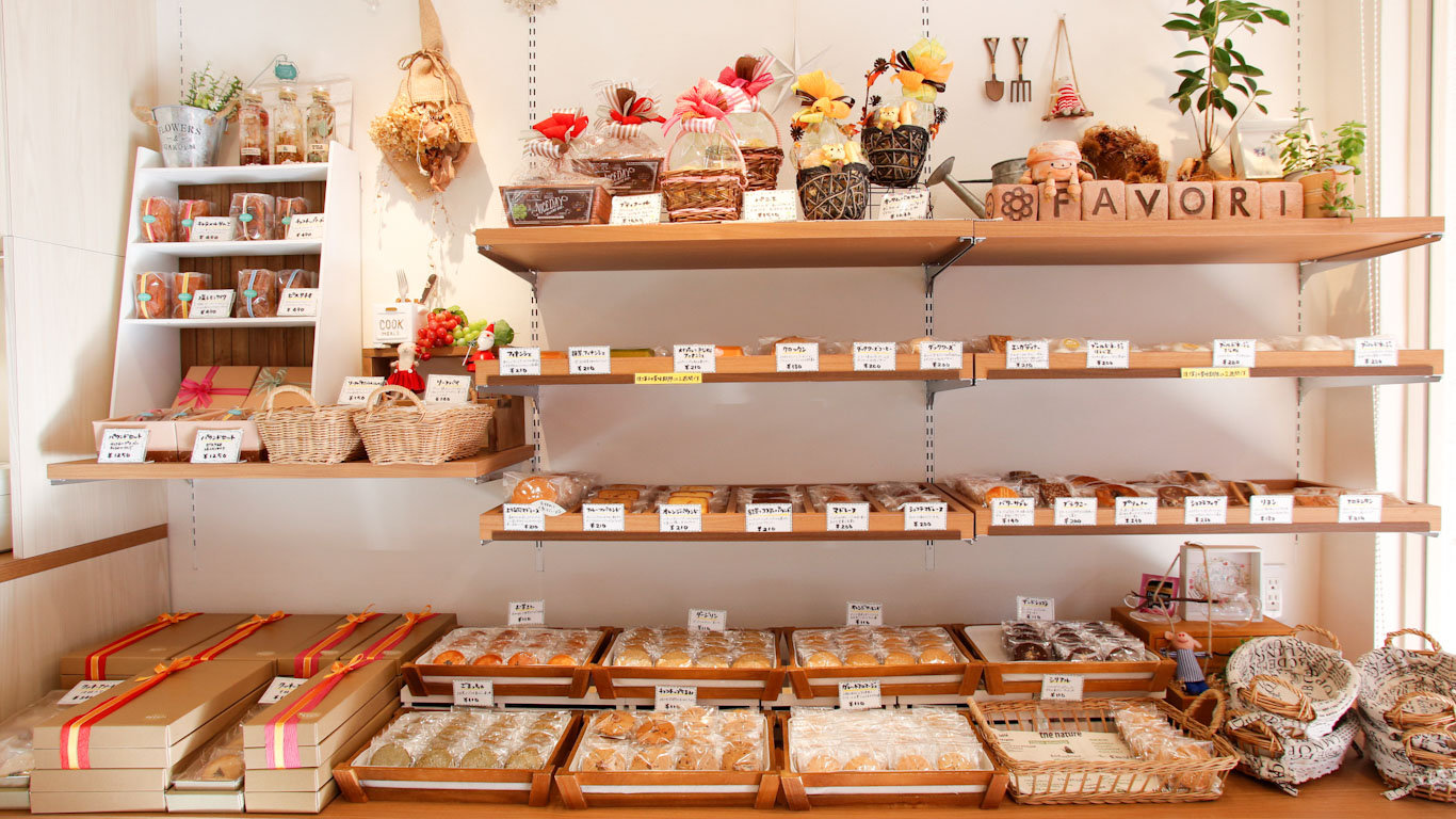 ディスプレイ棚」、届きました！！ - 埼玉県蕨市のお菓子教室Patisserie-Michi