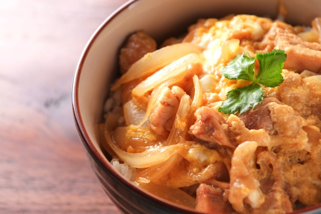 親子丼の献立副菜＆スープの子どもが喜ぶレシピ16選HugKum はぐくむ