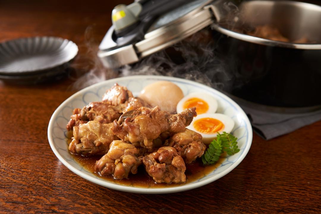 電気圧力鍋 今年のクリスマスチキン『鶏手羽元とゆで卵のさっぱり煮』まちゃみ♪ママ〜時短、節約、手抜きレシピ 日置市 ピアノ講師&健康管理士