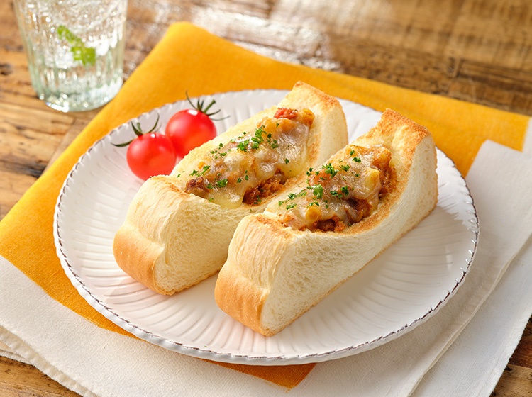 YouTube再生回数1.4万回突破しました！ . ホームベーカリーOK！ 『マスカルポーネの生食パン』 作り方▶︎YouTube検索 大野 パン1.5斤分1本1斤の場合 ×0.75 2斤の場合 × 1.25---------------------------------- -強力粉bread flour 350ｇ100%-はちみつ