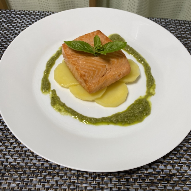 「DAIGOも台所」12月号が大好評発売中🎉,, 番組公式レシピ本「DAIGOも台所」12月号が発売中！！,DAIGOさんからコメントが届きました🙋‍♂️✨, ＼, 今号の特集は , ●和洋中で辻󠄀調が提案！秋の絶品おかずセットメニュー👨‍🍳🍁,●山本ゆりさんのスイッチオンだけ！ほったらかし炊飯器レシピ😋🥢, ●ちょっとのコツで！きちんとおいしい減塩レシピ🧂,