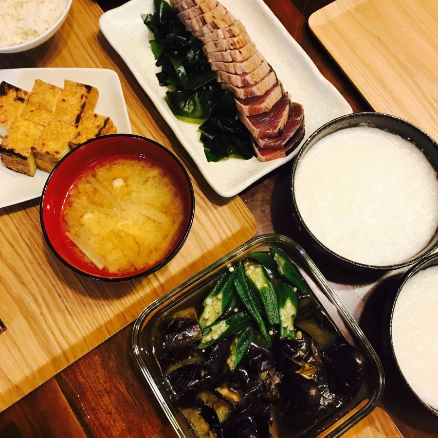 とろろご飯 だしの風味香る♪基本の作り方＆献立アイデア集の人気レシピ・作り方デリッシュキッチン