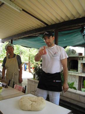 ふるさとで「ピザ屋」始めた世界的「すし職人」 “挑戦”の次なる章は「カフェ」＆「バイク屋」 秋田発 FNNプライムオンライン