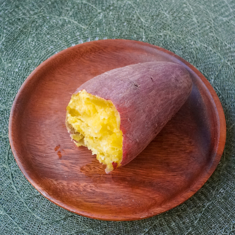 おやつにも◎レンジで簡単ふかし芋