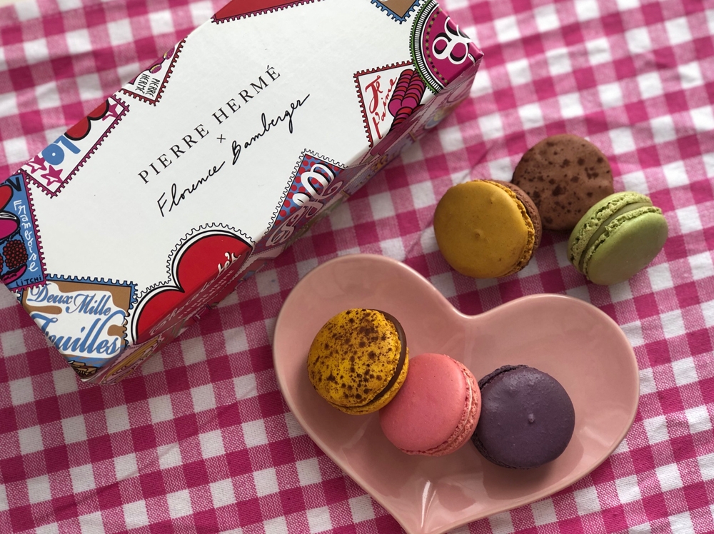 4個入りピンクマカロン -Kitty Sweets - プレゼント＆ギフトのギフトモール