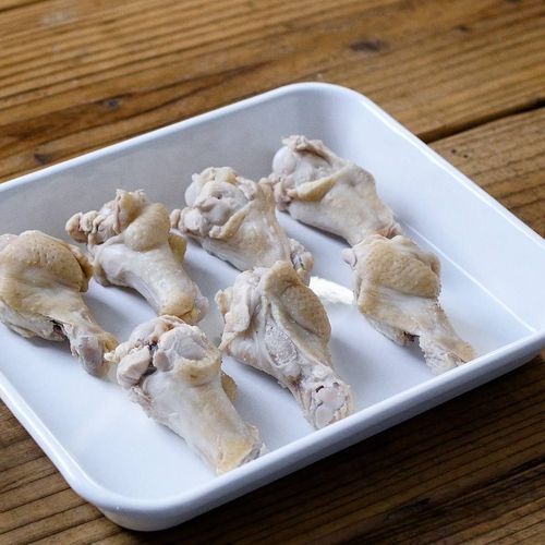 手羽元の下処理！柔らかくする・臭み取りの方法は？下茹で・血抜きが良い？ ちそう