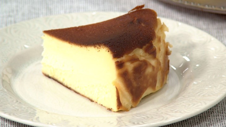 ねとめし：レンジで作る「濃厚生チョコチーズケーキ」が超美味しい！ 「最高のオススメ品」「売れる」と30万“いいね” 1 2ねとらぼ