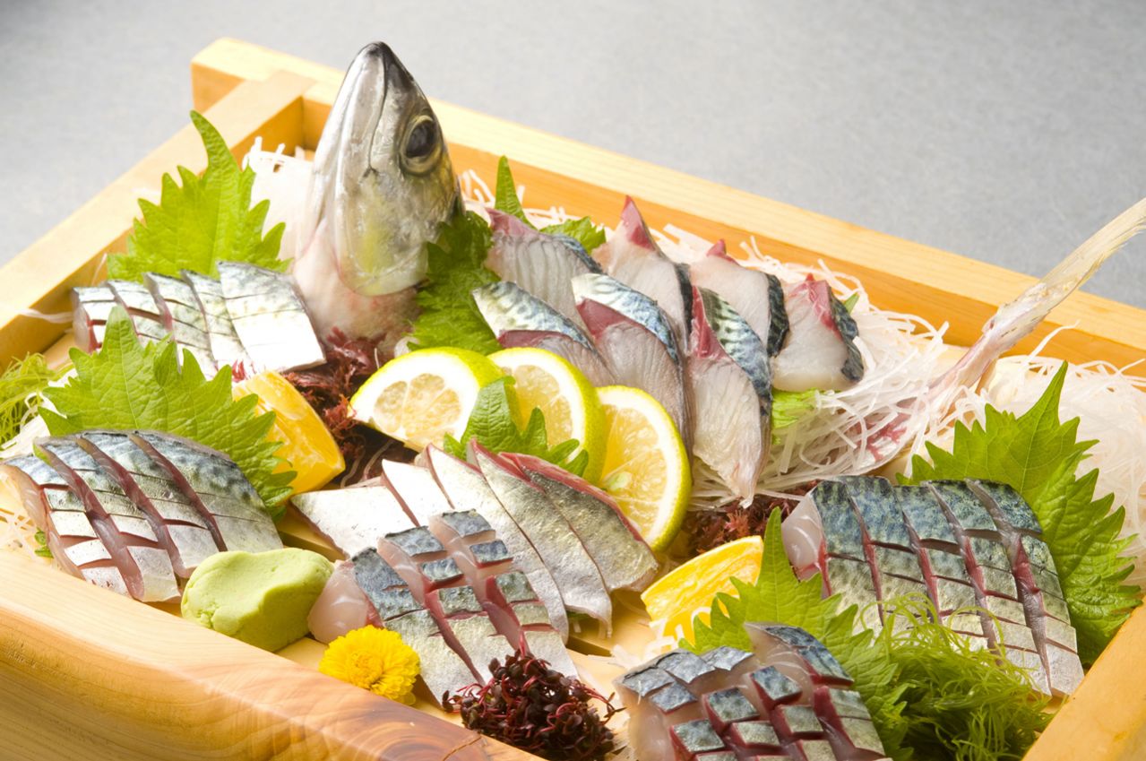 関サバ 関さば 関サバ刺身 大分 豊後水道 天然 セット 送料無料 60ｇ×3皿 9枚前後 3人前 解凍するだけ 小分け -40度で真空冷凍 時短簡単職人が調理盛り付け 海鮮 ギフト 漬けたれ わさび レシピ付き 御祝 ギフト 関さば業務用食材の仕入れなら八面六臂