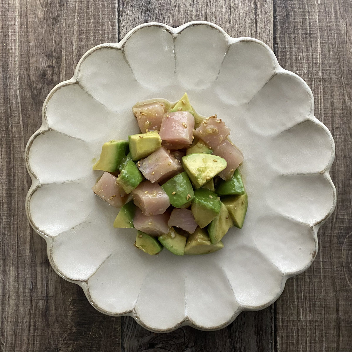 まぐろとアボカドのポキ丼 ごま油とだし風味で簡単にハワイ風