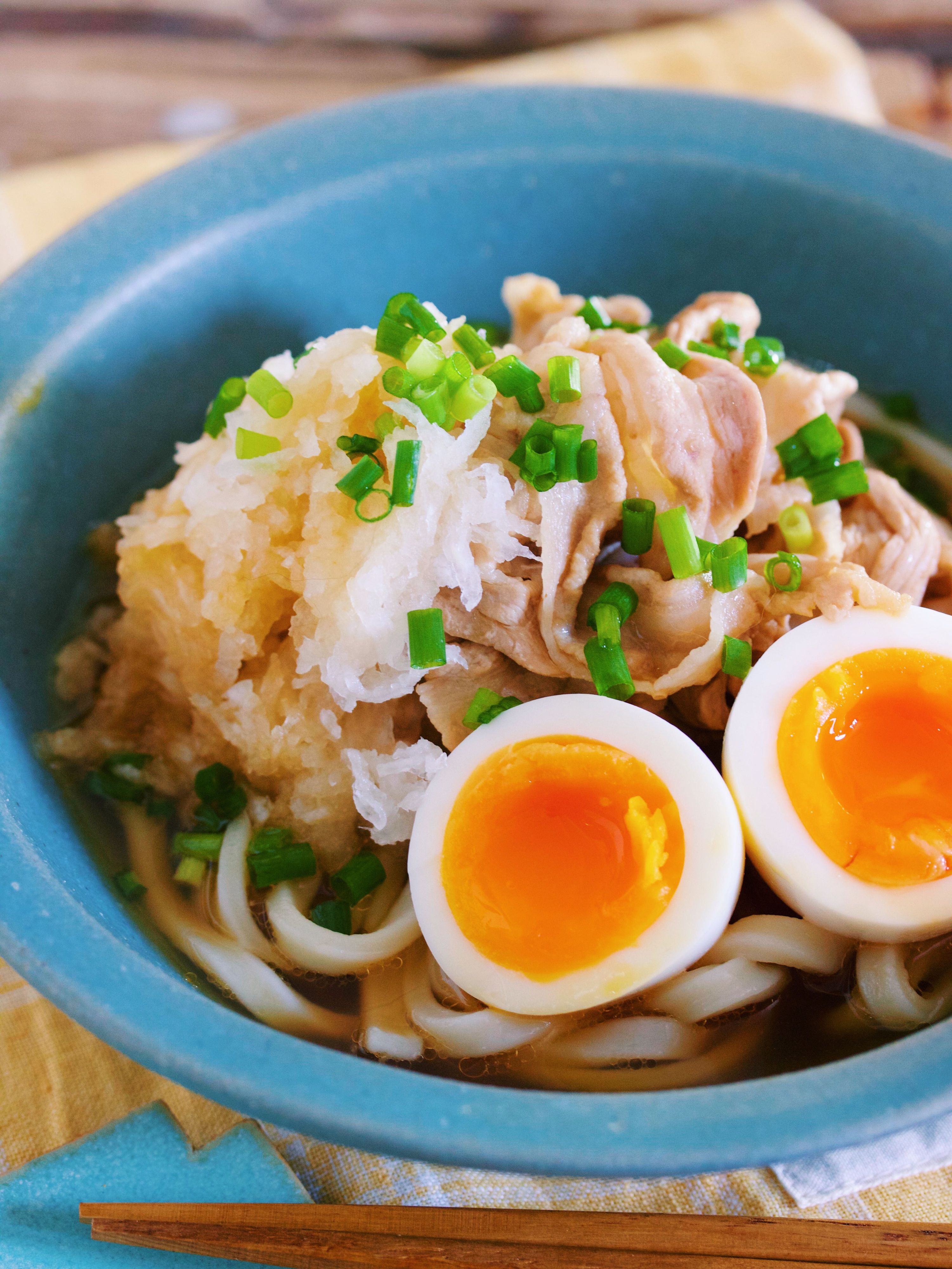 満腹ボリューミー！ 豚バラ肉とネギのつけうどん
