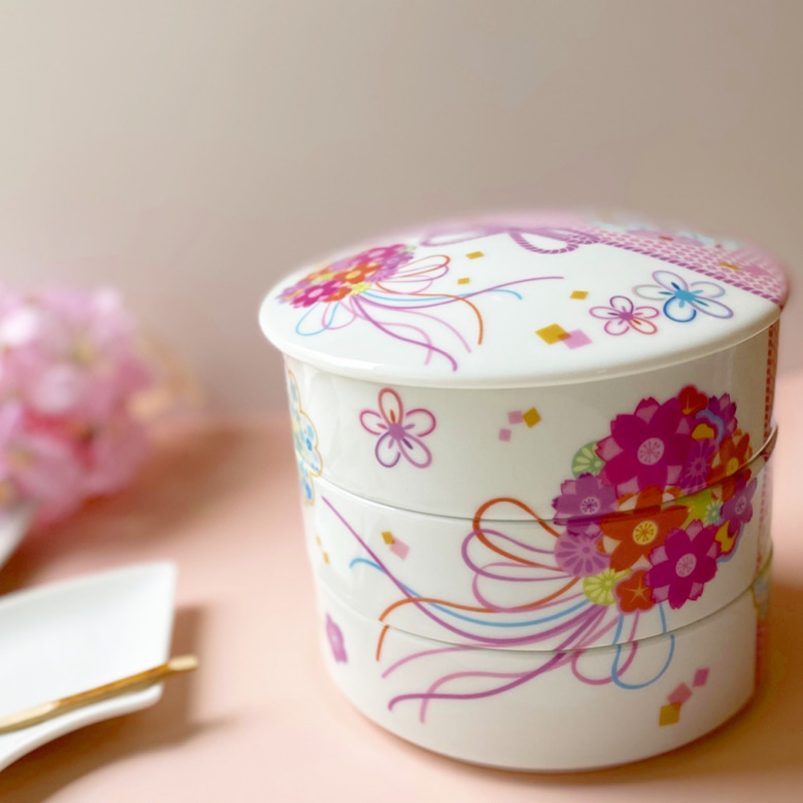 ハンドメイド ポーセラーツお重、プレートセット この Pinterest ボードで 100 件の「ポーセラーツお