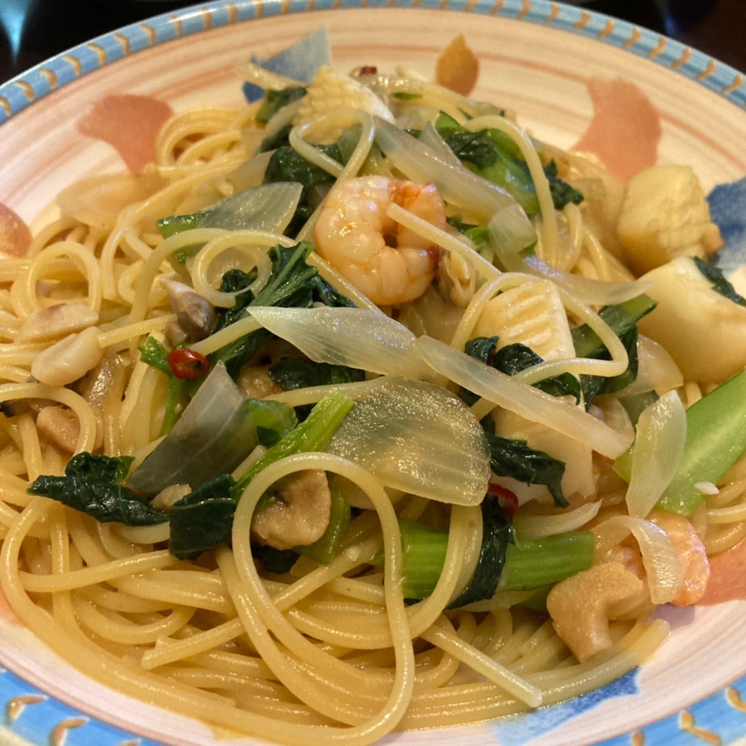 シーフードミックスだけでバター醤油パスタ