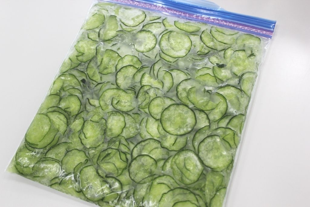 冷凍の裏ワザ 「きゅうり」は冷凍保存できるの⁉ 答はYES！これで「ピクルス」作ると10分で味染み～『あたらしい日日』こんな時代のニューノーマルな暮らし方。食と農、生活情報をお届けします