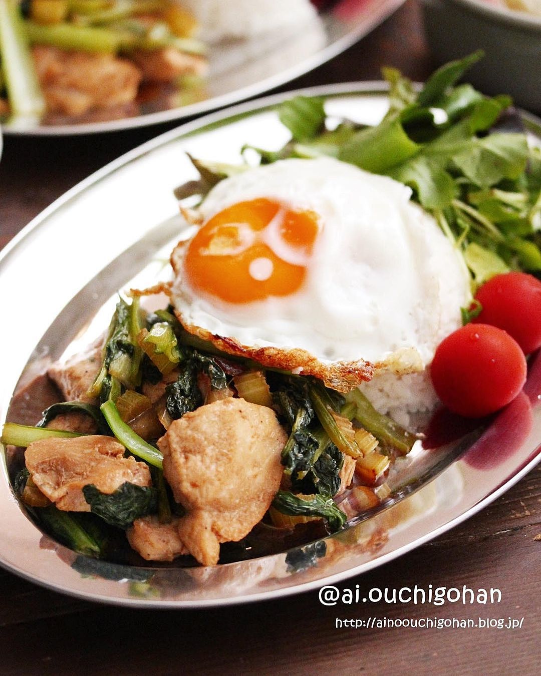 鶏肉と小松菜ときのこのオイスターソース炒め