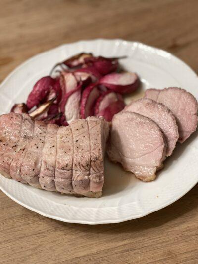 豚ひれ肉のやわらかローストポークの玉ねぎソースかけ毎日笑顔で過ごしたい