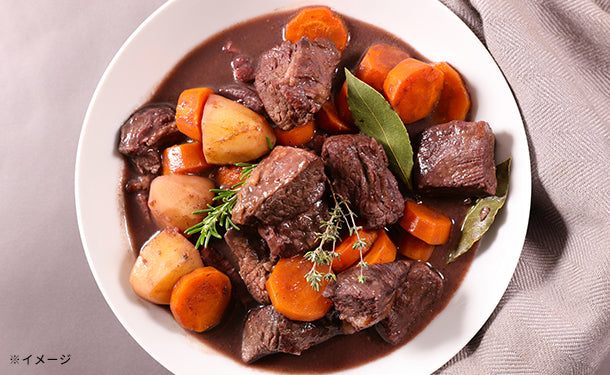 牛ほほ肉の赤ワイン煮込み - あの店の人気レシピから学ぶ！逸品レシピシェフごはん