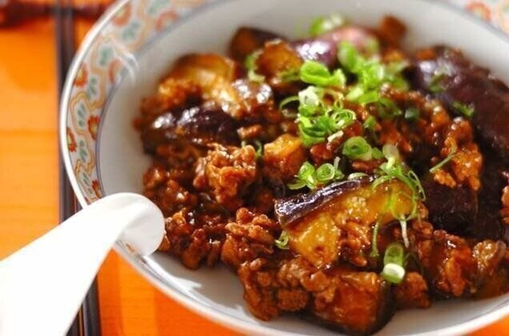 3児ママの簡単料理@mamasan_who_cooks では、 今日の晩御飯のおかず何にしようかな？と悩んでいるママさんに、簡単でおいしい料理を紹介しています😀色んな食材レシピを毎日発信してます😊 他の投稿はこちらからご覧いただけます！👇 → @mamasan_who_cooks 保存して