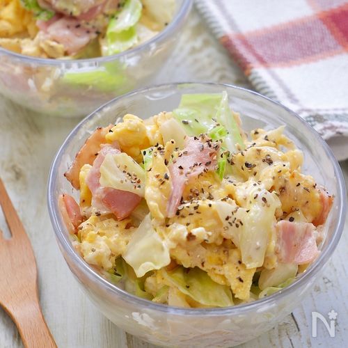 キャベツと新玉ねぎベーコンの卵炒め