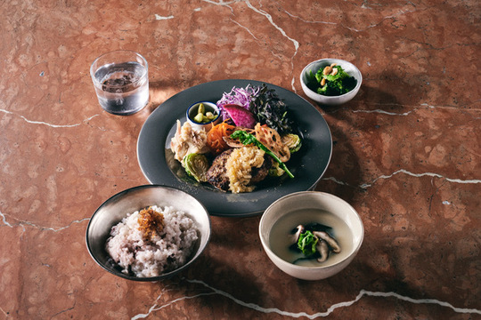 中央線ビューでランチ！子連れで楽しむ「RESTAURANT PLATINUM FISHマーチエキュート神田万世橋店」&あんふぁん