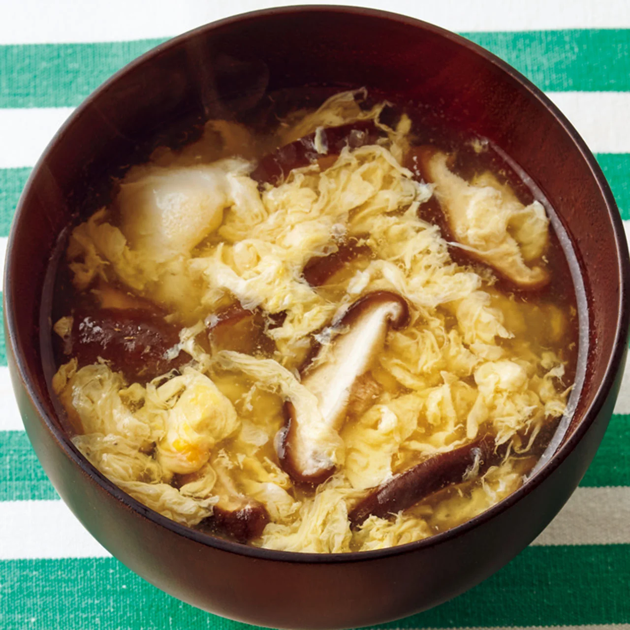 丼にも ヘルシーなしいたけと玉ねぎの卵とじレシピサイトNadia