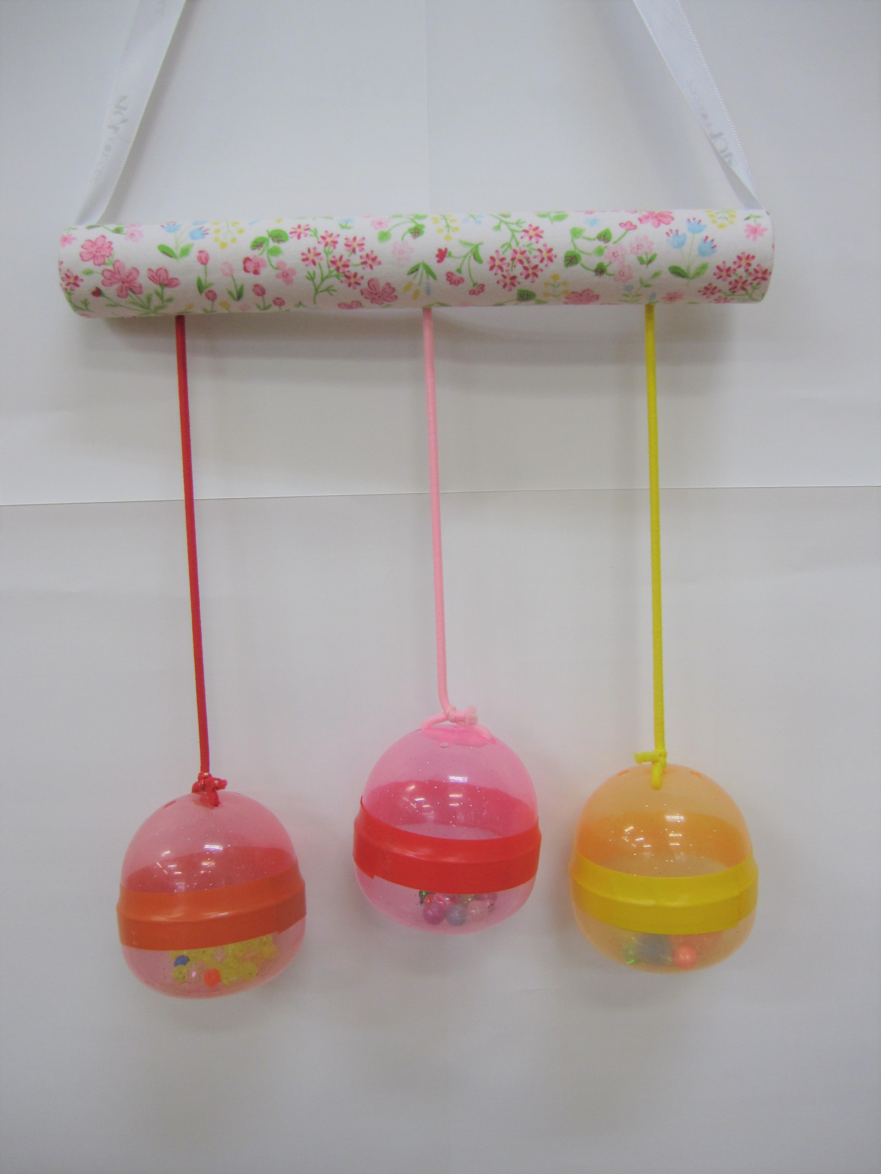 手作りおもちゃ製作簡単でおすすめ！ 作り方＆遊び方を年齢別に紹介保育士を応援する情報サイト 保育と暮らしをすこやかに ほいくらし