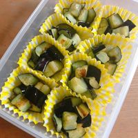 揚げなすは冷凍ストックしよう！揚げなすのレシピと活用レシピ7選 - macaroni