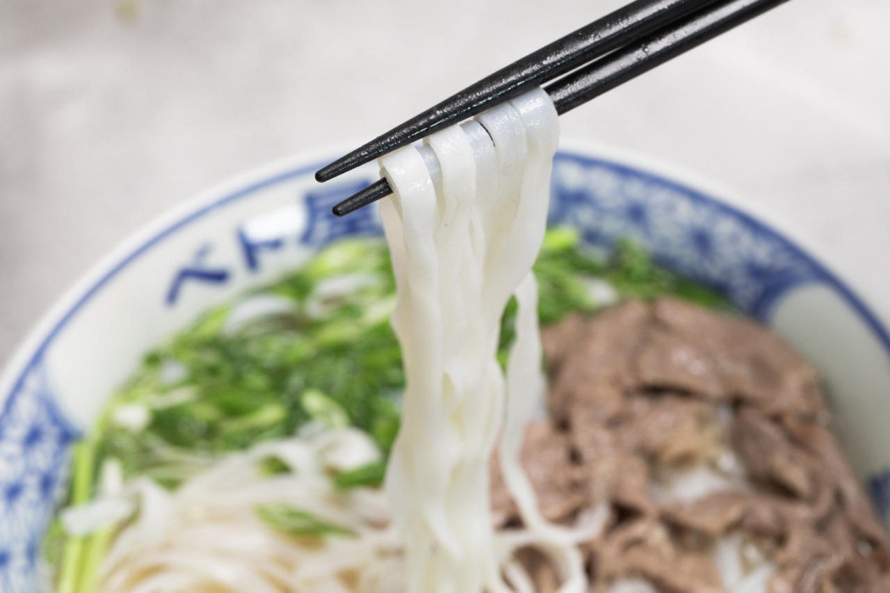 食べる前に読むともっとおいしくなる！ベトナム料理「フォー」の基本情報、歴史と本場の食べ方をご紹介します。ベトナム旅行とベトナム 情報・アンコールワット旅行とアンコールワット情報