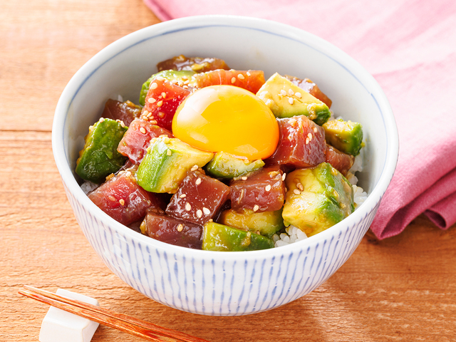 まぐろの漬け丼