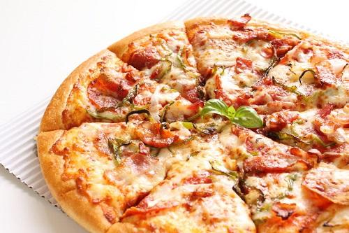 強力粉の消費におすすめの料理とは？期限が切れたあとの使い方も紹介食・料理オリーブオイルをひとまわし