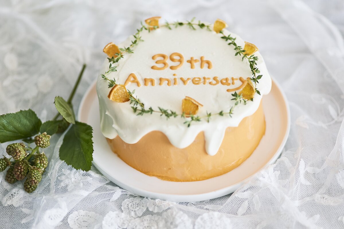 フェイクケーキ クレイケーキ ホイップデコ 誕生日 センイル 小物入れ NO.3 ウォニョン 最推しの誕生日です🍒手作りセンイルケーキ🎂祭壇作り 아이브wonyoung생일 フェイクケーキ ホイップデコ다이브로그 아이브원영 포카DIVEvlog- YouTube