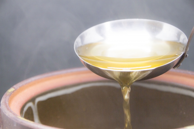 鰹節と昆布で自家製出汁醤油「昆布醤油」