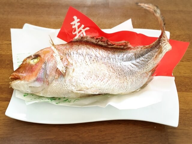 魚焼きグリルでふっくら♪小鯛の塩焼き レシピ・作り方 by なおのり♪ - 楽天レシピ