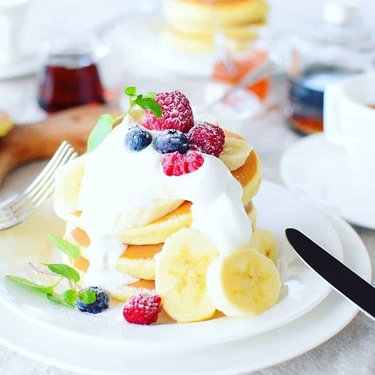 trip cafe okinawa ふわふわパンケーキとフルーツドリンクで至福のカフェタイム│OKA EXPLORERS