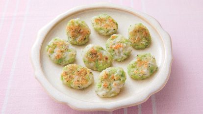 離乳食後期・完了期 まるごと青魚と豆腐のプリプリハンバーグsunao831のレシピ