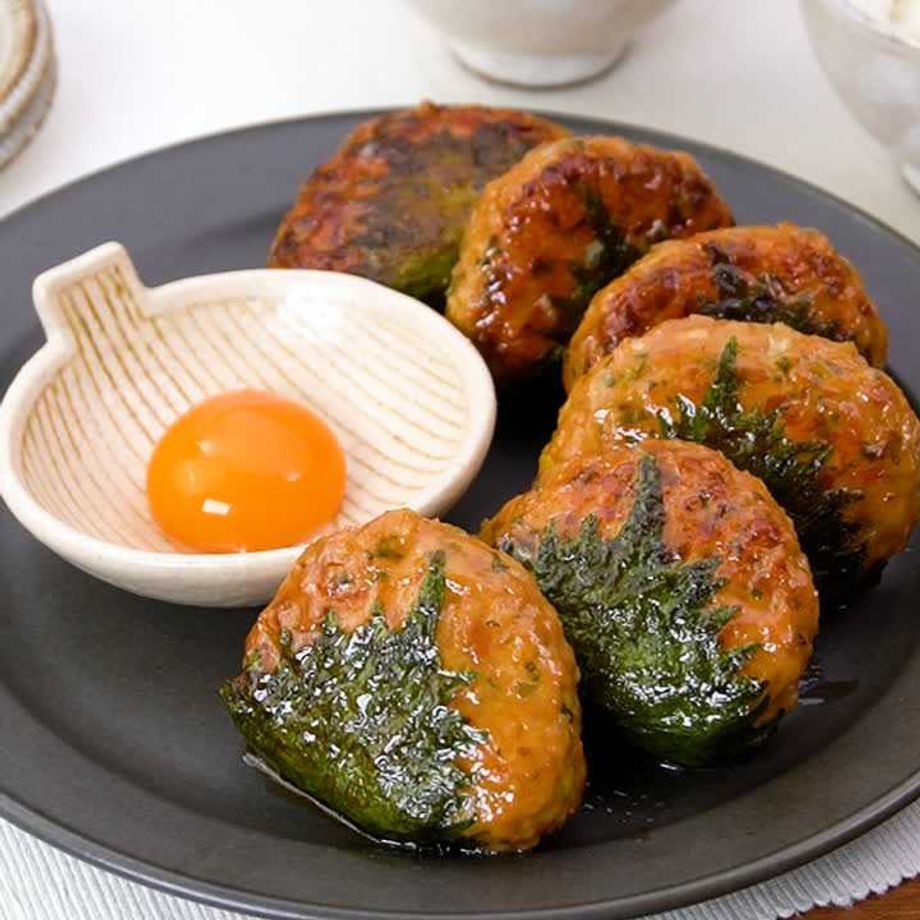 鶏胸肉が驚くほどぷるっぷるで柔らかい！大葉だれであっさり！『大葉水晶鶏』の作り方 - だれウマ