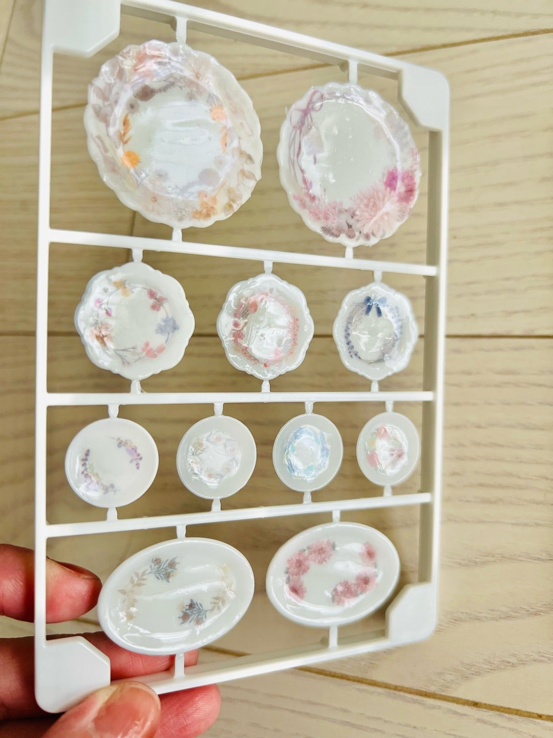 100円ショップのミニチュア食器を紹介