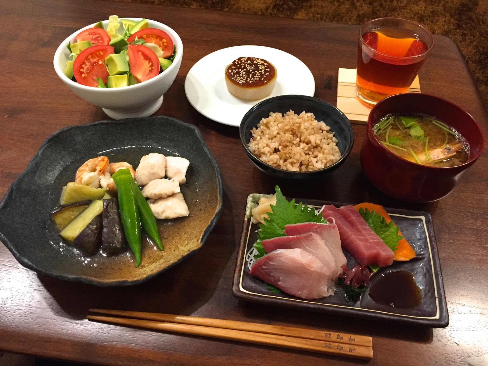 サーモンの刺身に合う献立のバリエーション！副菜から汁物までまでチェック！Magic Kitchen マジックキッチン娯楽台所