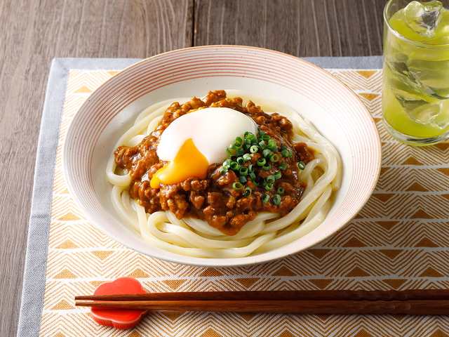 基本からアレンジまで！思わずつくりたくなる「混ぜうどん ひき肉」のレシピ集クックパッド