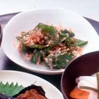 簡単副菜！ にんじんとピーマンのおかか和え