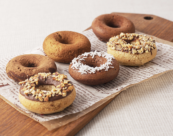 いちごミルクの焼きドーナツ