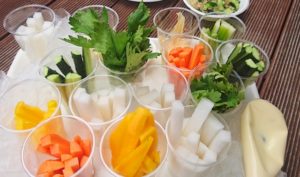 鶏スペアリブのみぞれ鍋の献立 副菜：みそマヨ湯豆腐、副菜：レンジ蒸しなす 献立・メニュー 味の素パーク たべる楽しさを、もっと