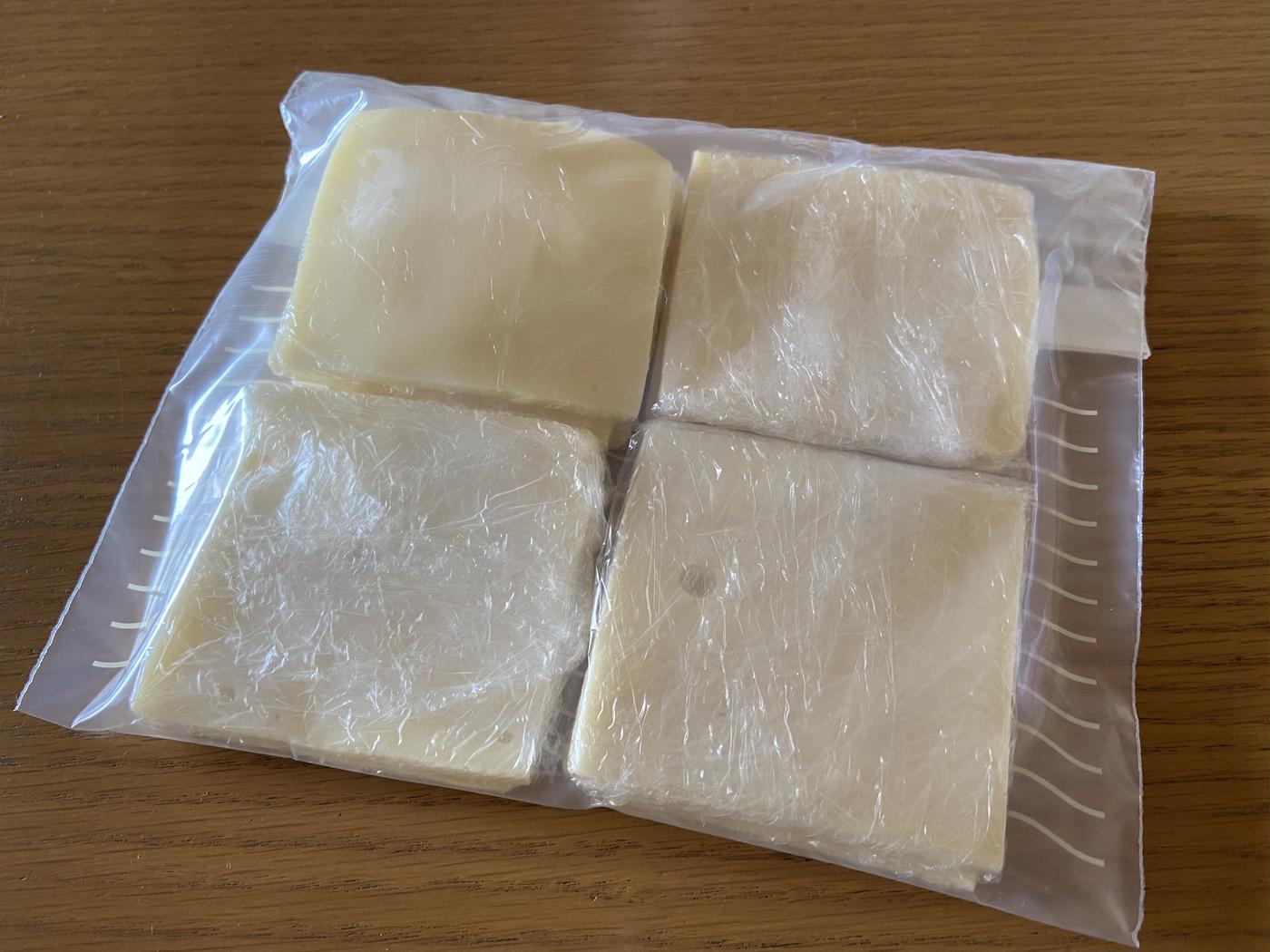 コストコ『ラクレットスライス』のおすすめ度は？ 気になるサイズや食べ方をチェックmitok ミトク