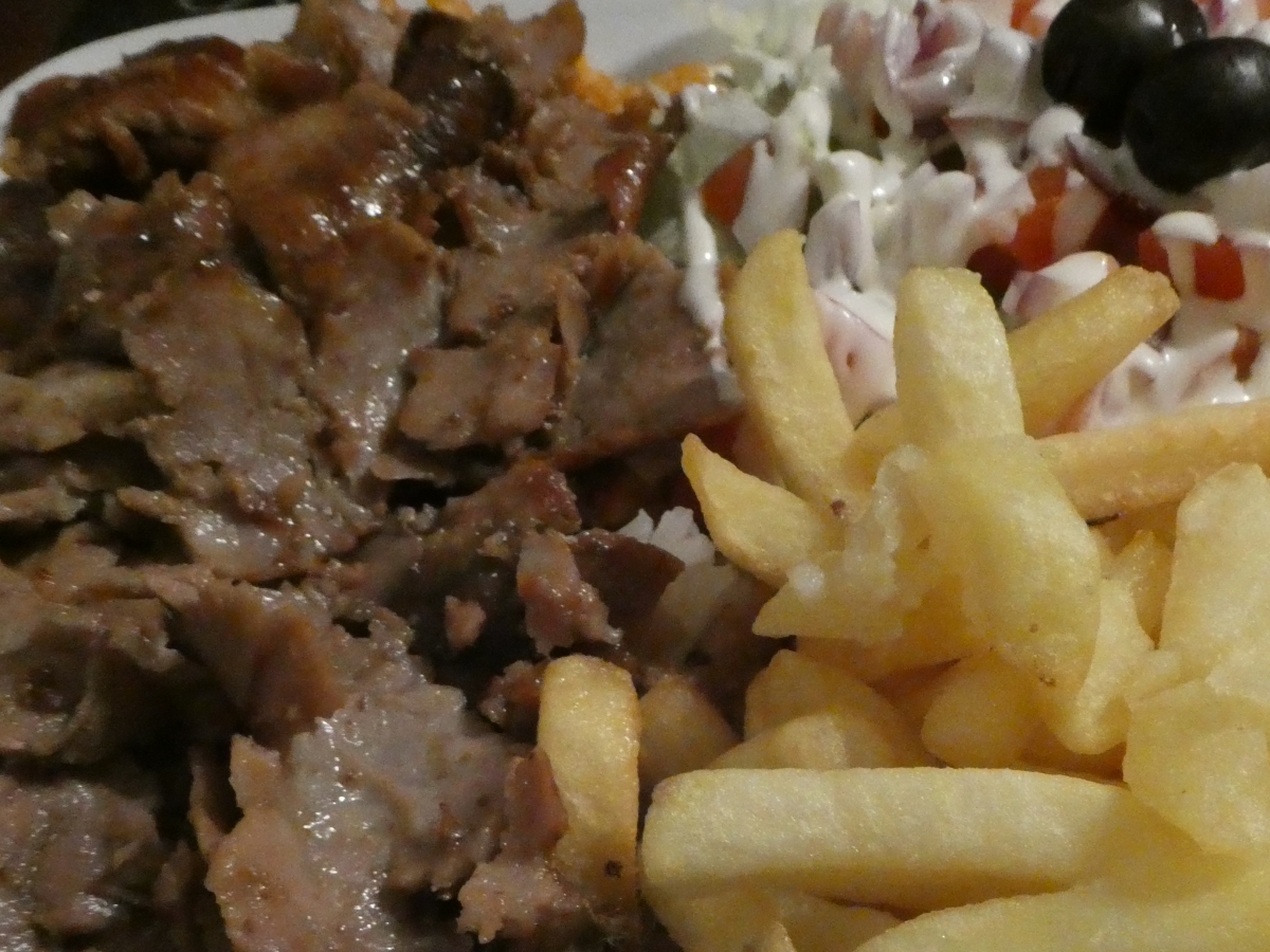 ケバブ屋さんのあの肉塊、どうやって作ってるの？ - メシ通ホットペッパーグルメ