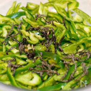 ツナと塩昆布の“無限”レンジ焼きそば