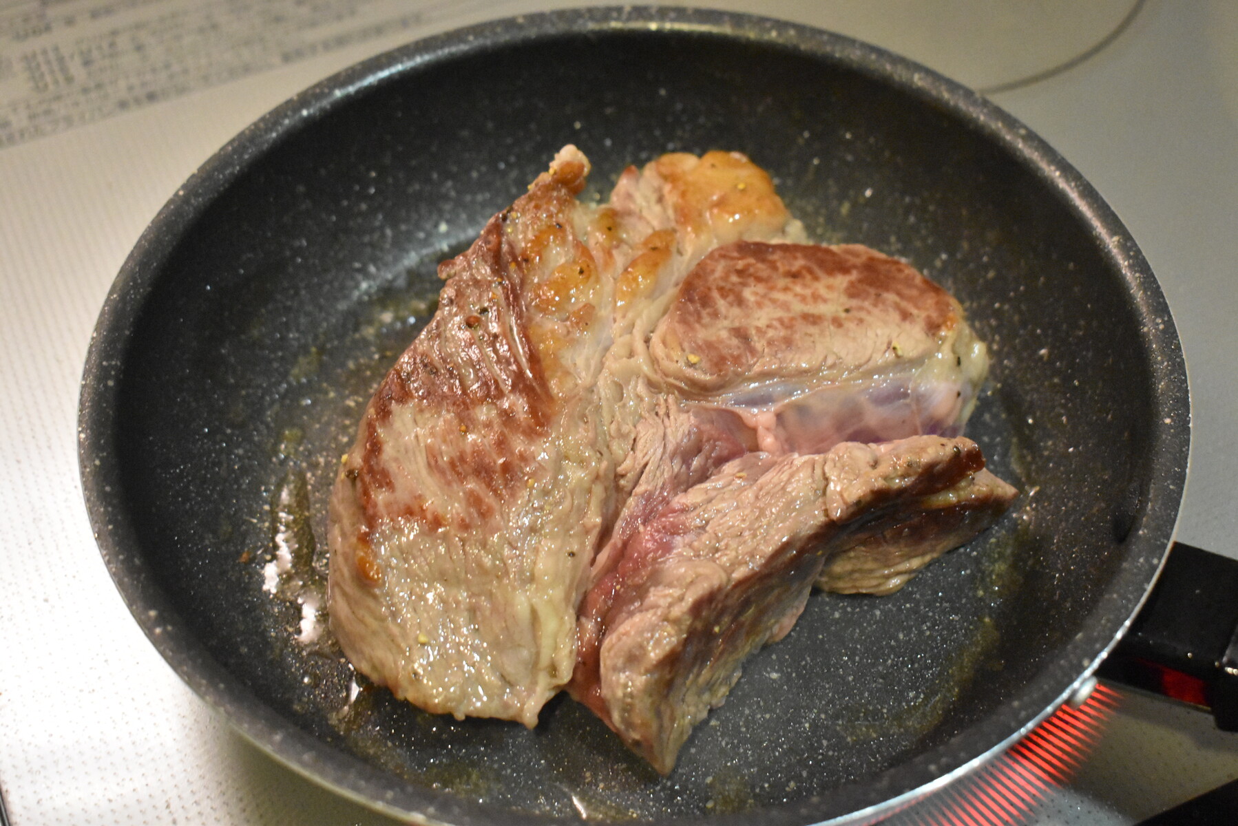 焼肉のたれで簡単♪ ひとくちステーキのペッパーライス