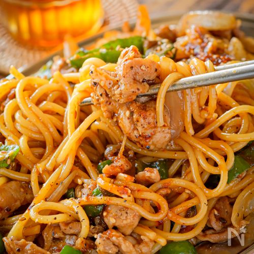 ⁡ ワンパン ほうれん草&ベーコンのクリームパスタ