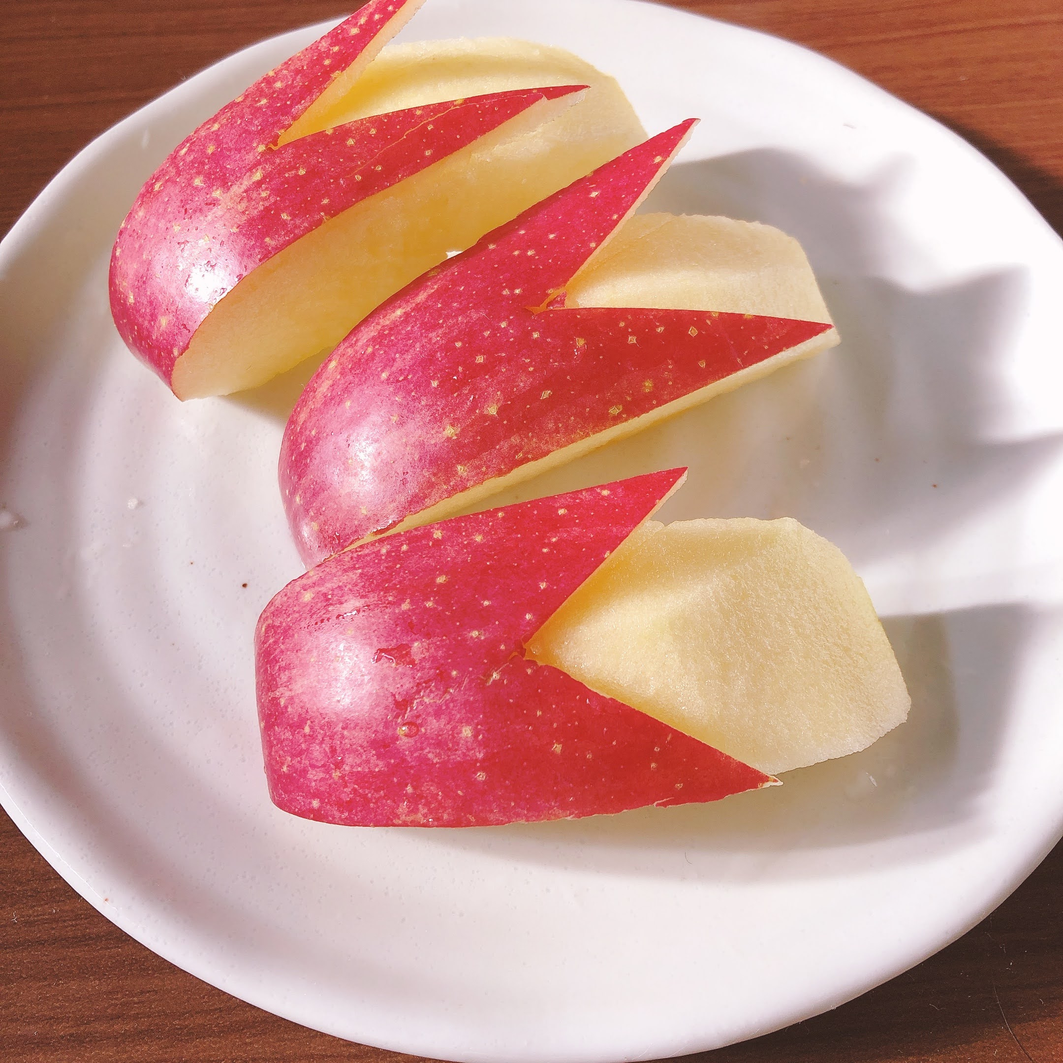 意外と簡単!? 食卓が華やぐ、りんごの飾り切り4選 - ウェザーニュース