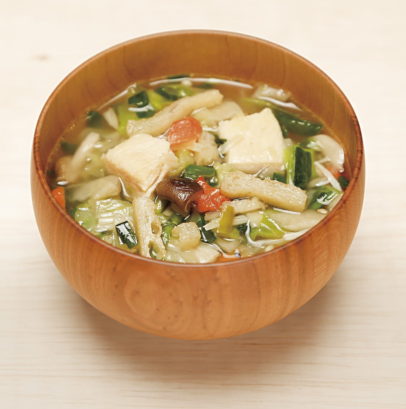 Amazon.co.jp: 本格ちゃんこ鍋: 家庭で作る相撲部屋の味 部屋別対決二十番勝負KAWADE夢ムック: 本