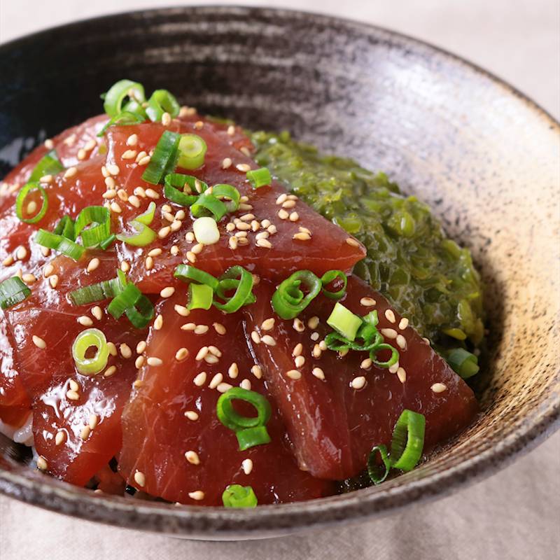 まぐろ漬け丼