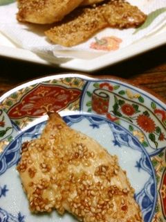 鶏手羽元は安い時にたくさん買って下味冷凍しておくと味が染みて美味しい✊🏻我が家はいつもオーロラソース風に味付けしてオーブンで焼いてるけど、大人も子供も本当に大好きな味でおすすめです☺️鶏手羽元レシピ下味冷凍オーロラソース風鶏手羽元簡単レシピ